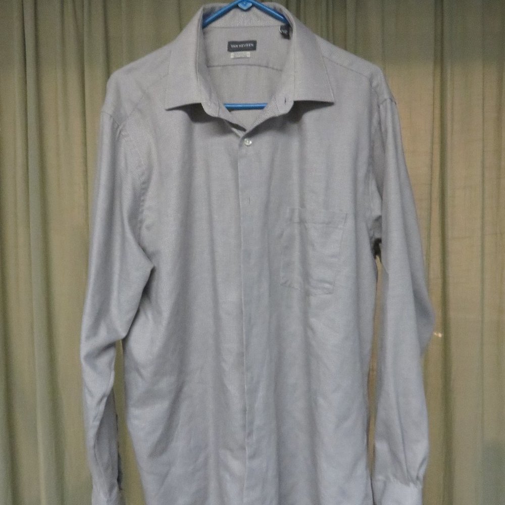 Van Heusen Dress Shirt Size 17-17.5, 34/35. Gray-dotted pattern